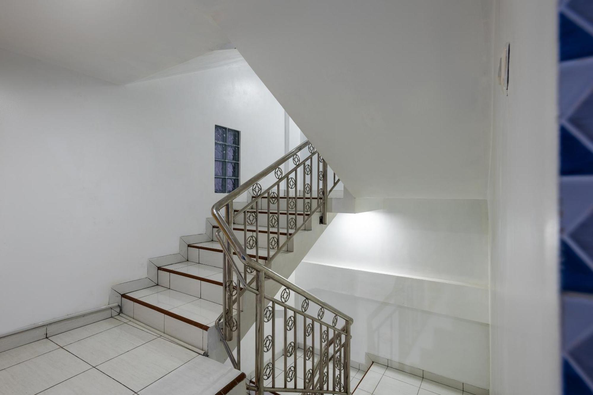 Oyo Life 3284 Pademangan 3 Residence Jakarta Extérieur photo